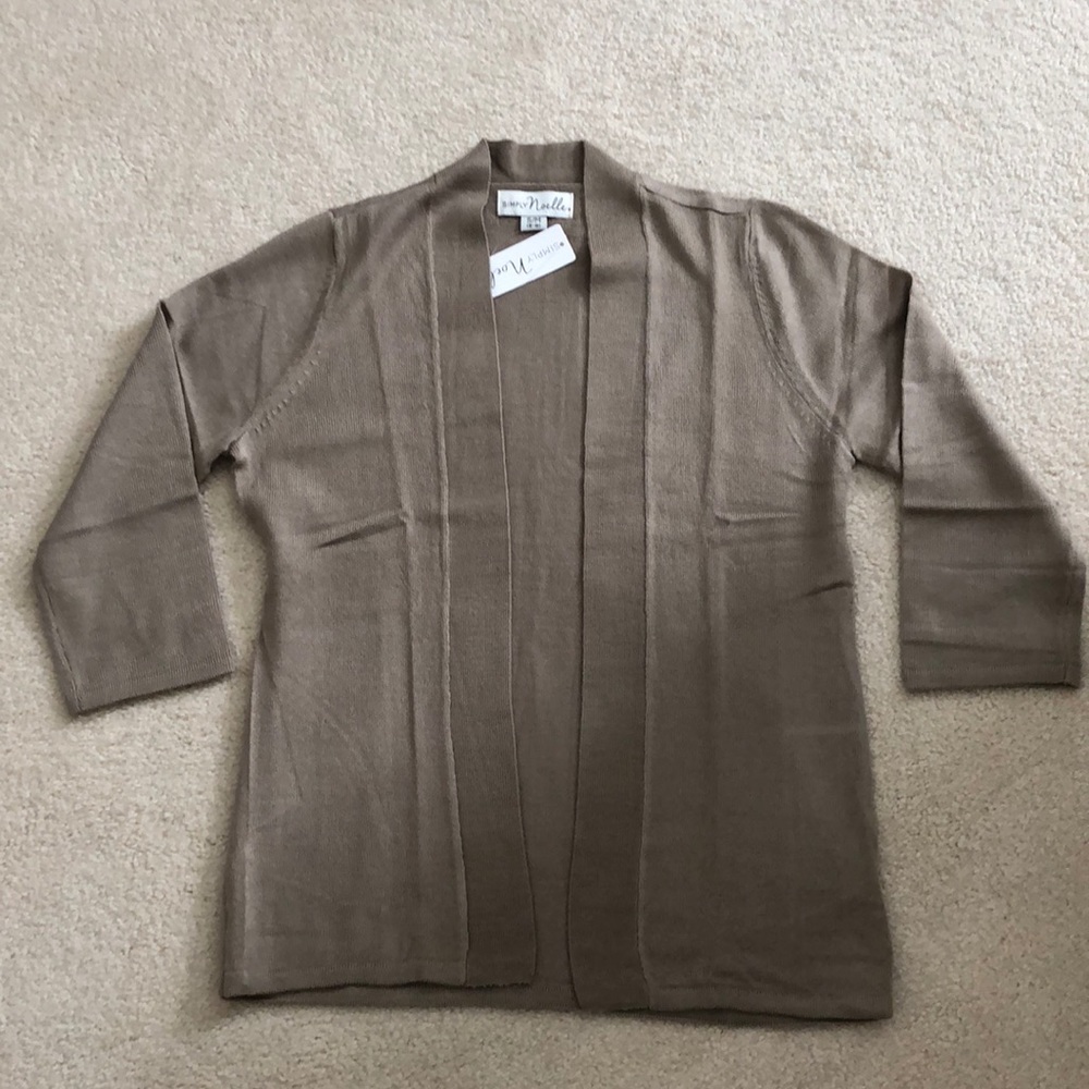 NWT small beige sweater